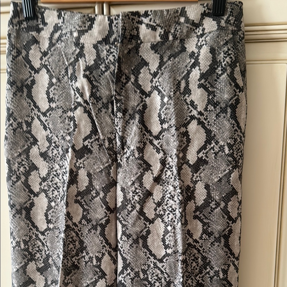 Chic Snake Print Pants - Picture 2 of 4